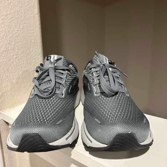 Brooks Ghost 14 Mens Running Walking Shoes Gray Athletic Sneakers Size 10.5 D - Picture 9 of 9